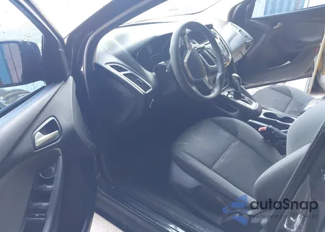 2013 Ford Focus Se z USA, uszkodzony, nr VIN 1FADP3F29DL211778